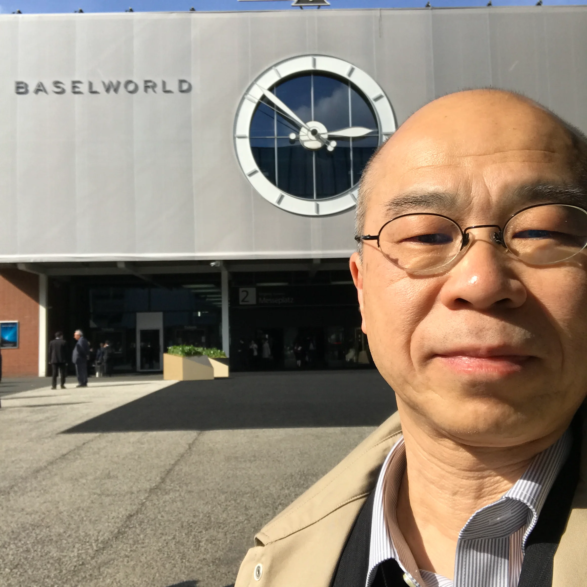 バーゼルワールド会場前の北野信宏